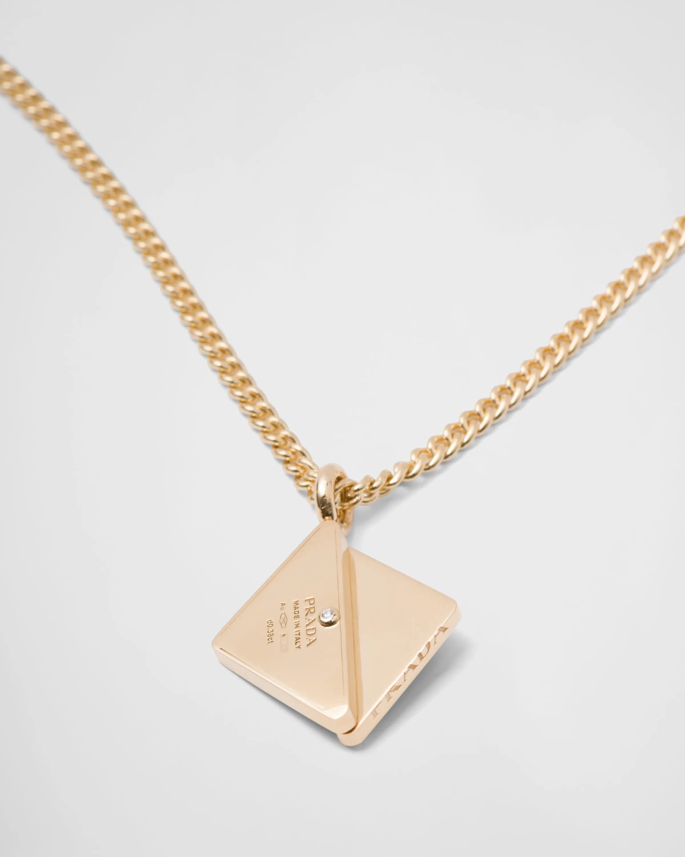 Prada Collana con pendente Eternal Gold in oro giallo con diamanti e onice