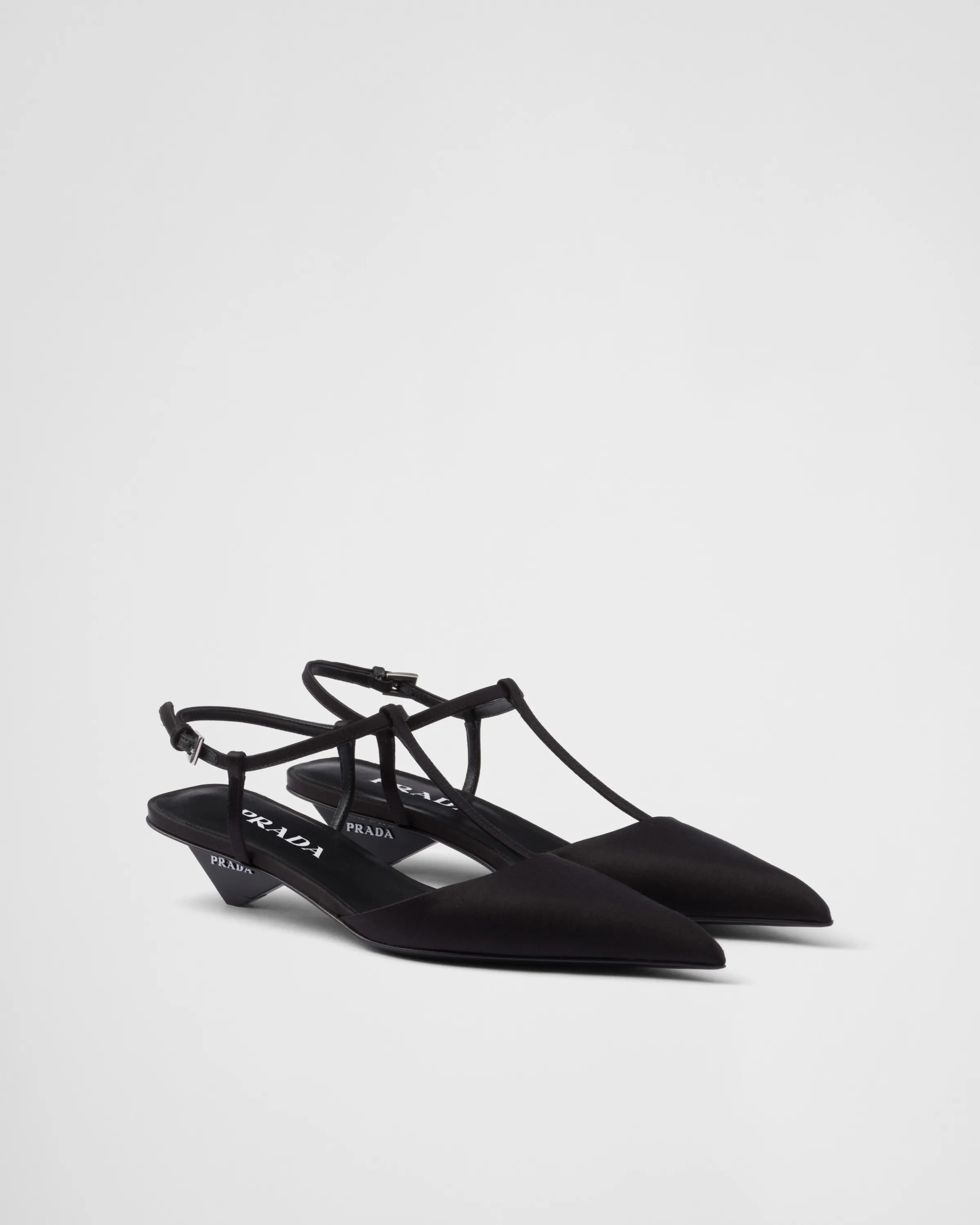 Donna Prada Décolleté slingback in raso