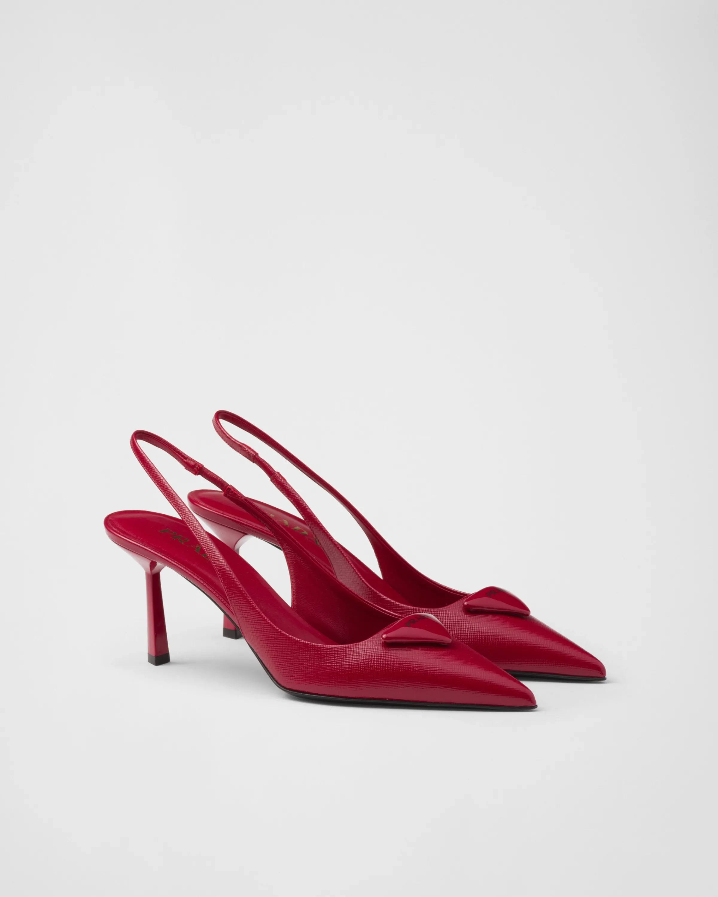 Donna Prada Décolleté slingback in Saffiano vernice