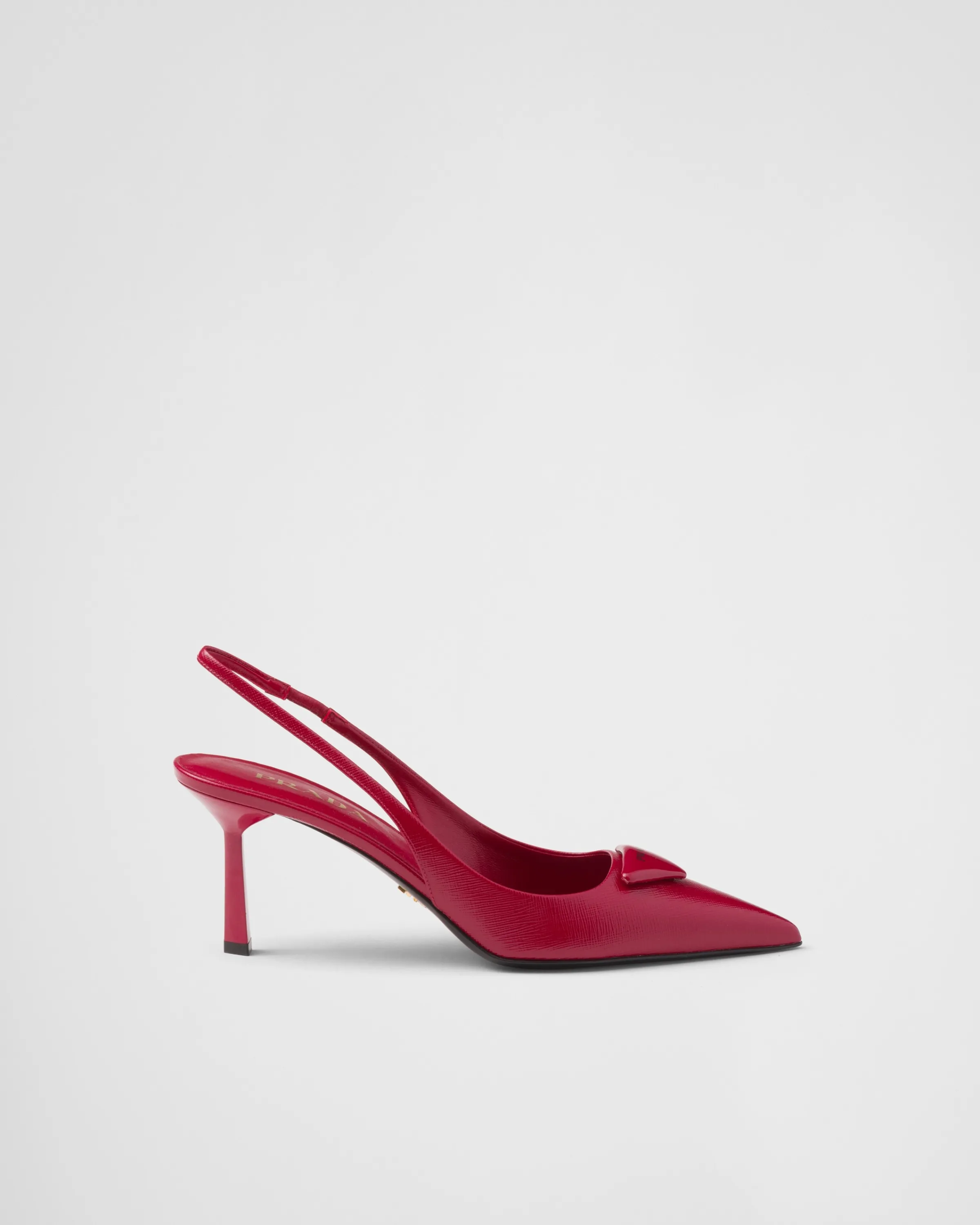 Donna Prada Décolleté slingback in Saffiano vernice