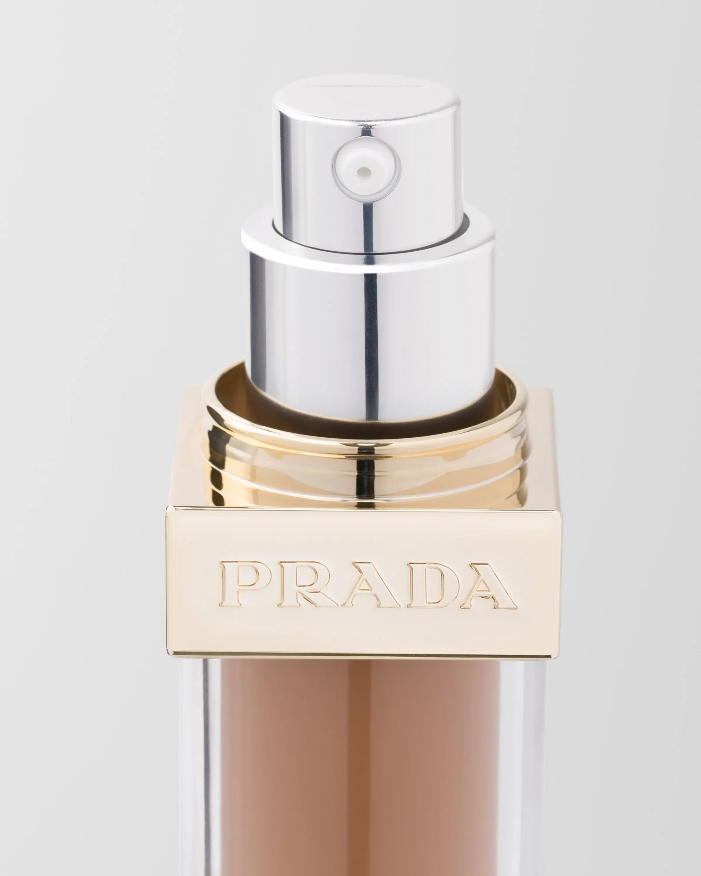 Prada Fondotinta Reveal Skin Optimizing