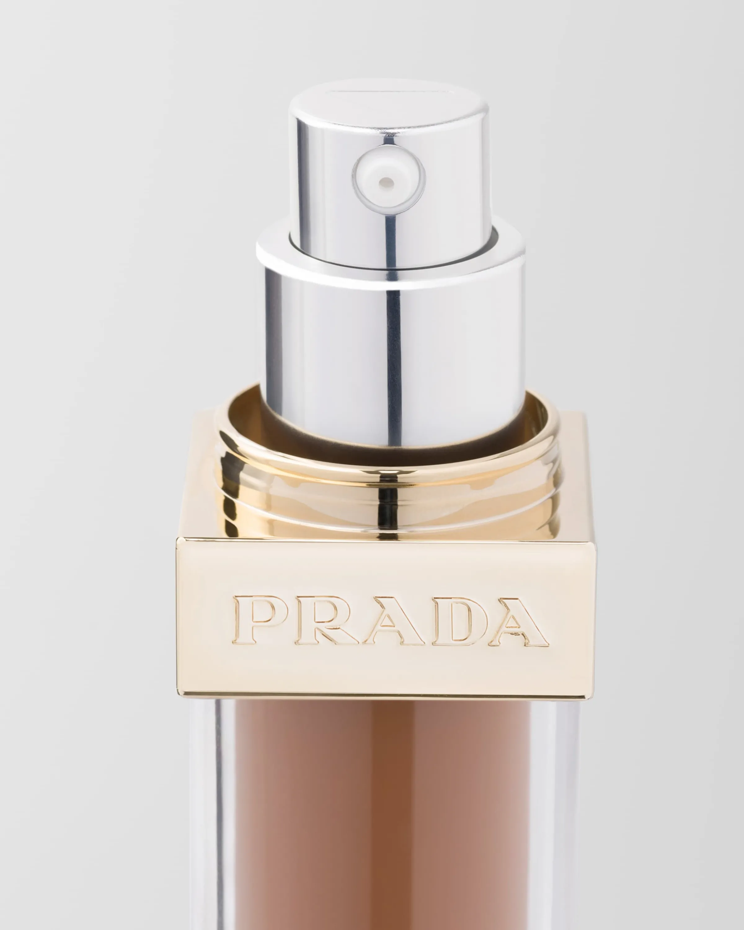 Prada Fondotinta Reveal Skin Optimizing