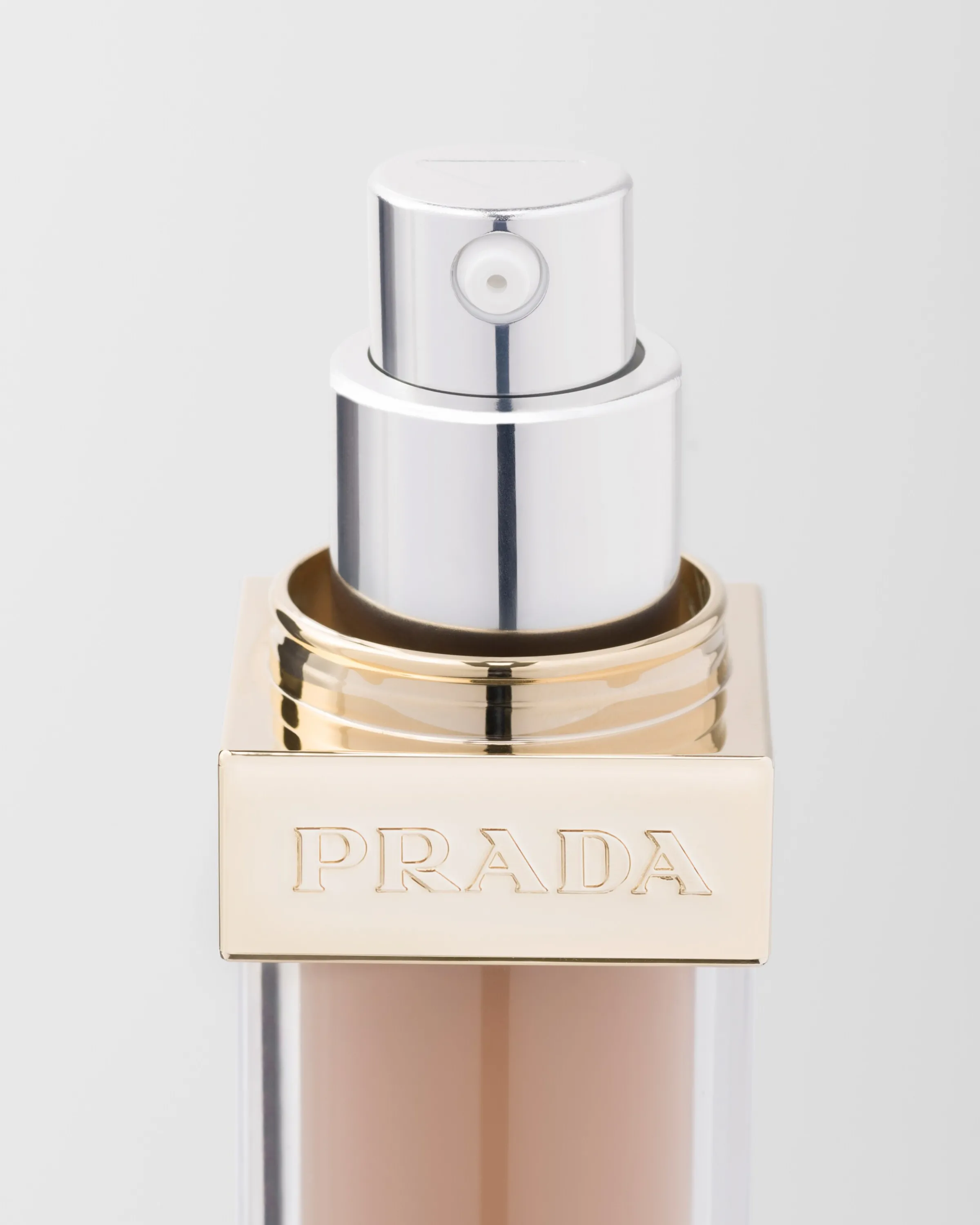 Prada Fondotinta Reveal Skin Optimizing