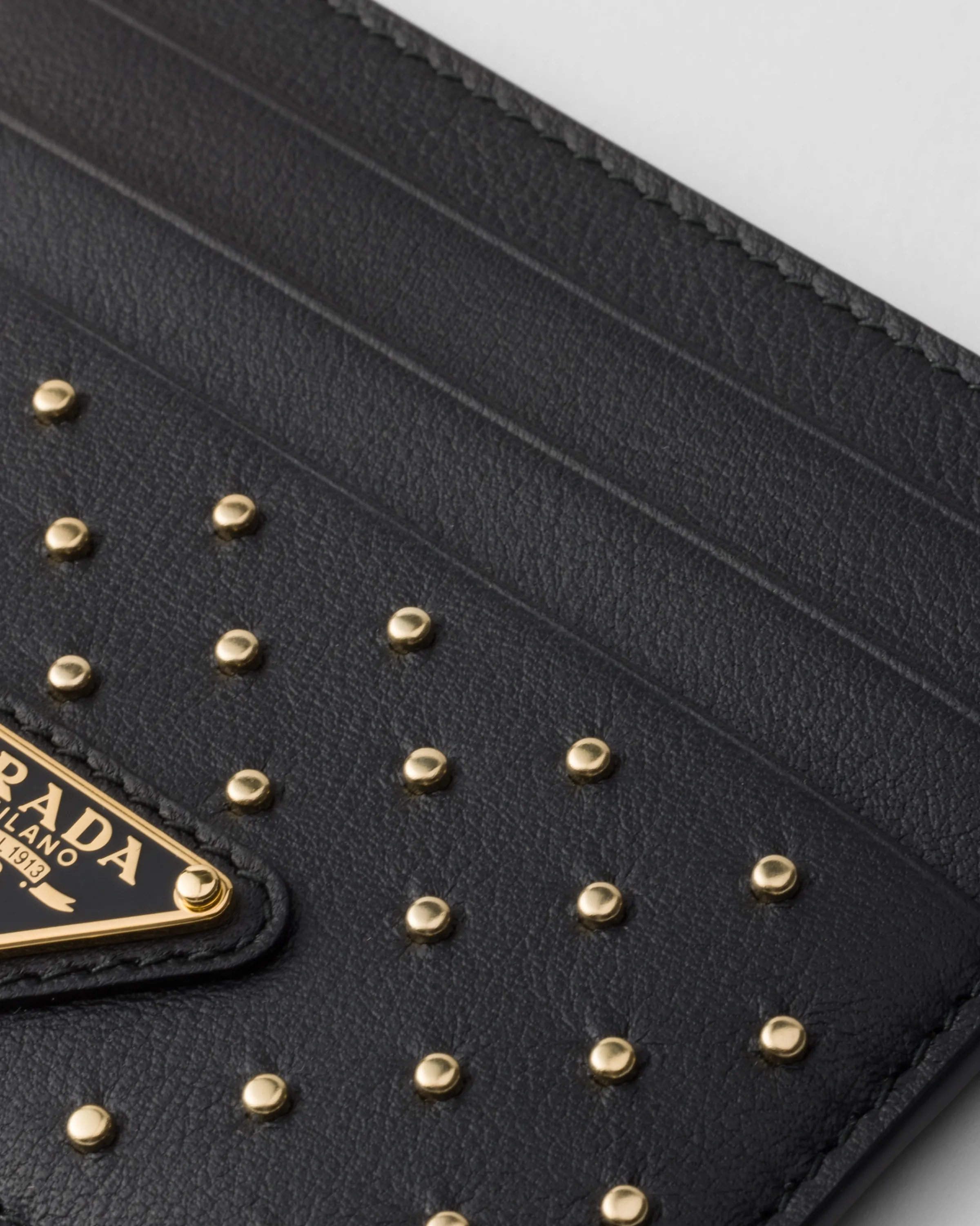 Donna Prada Portacarte in pelle con borchie