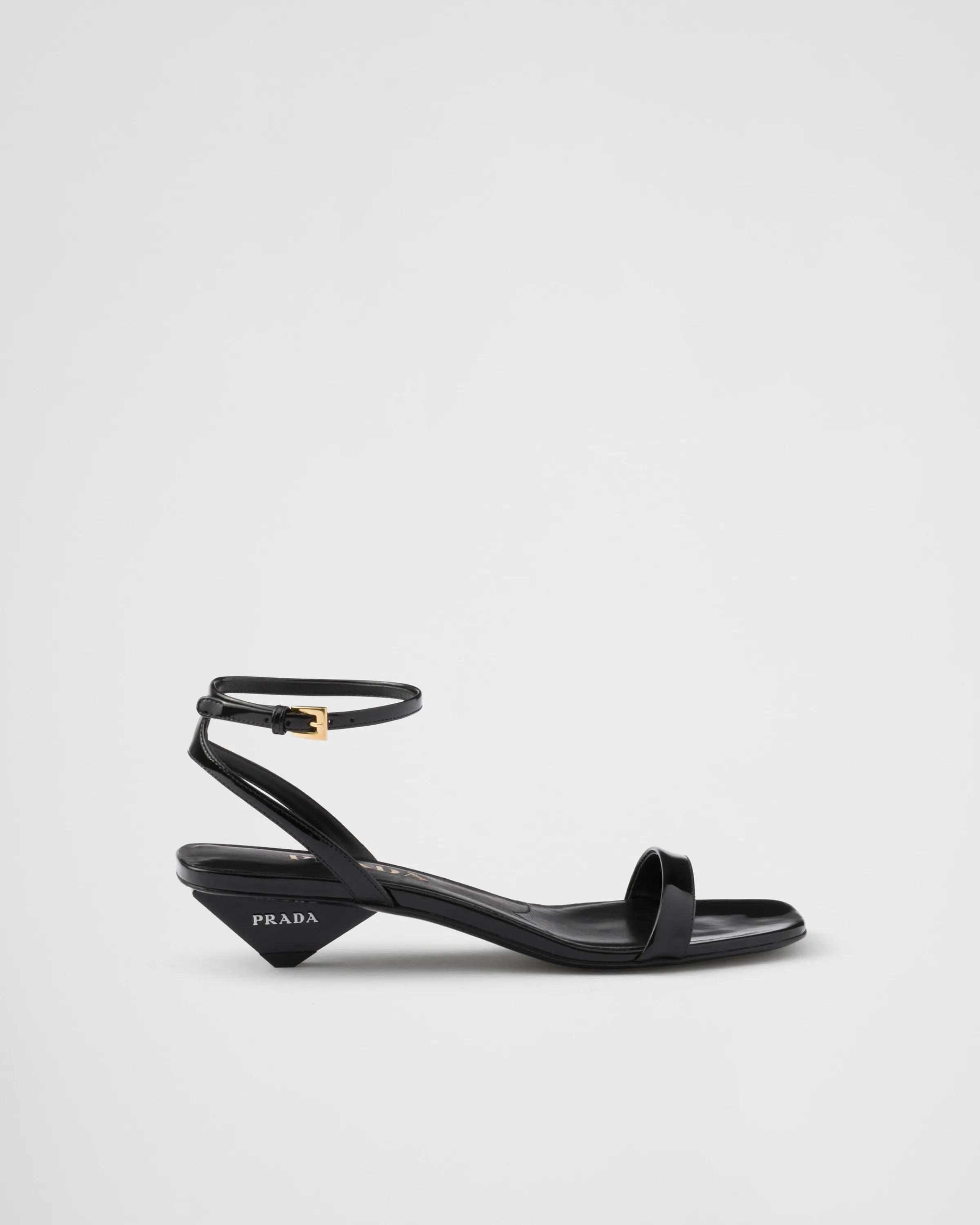 Donna Prada Sandali in vernice