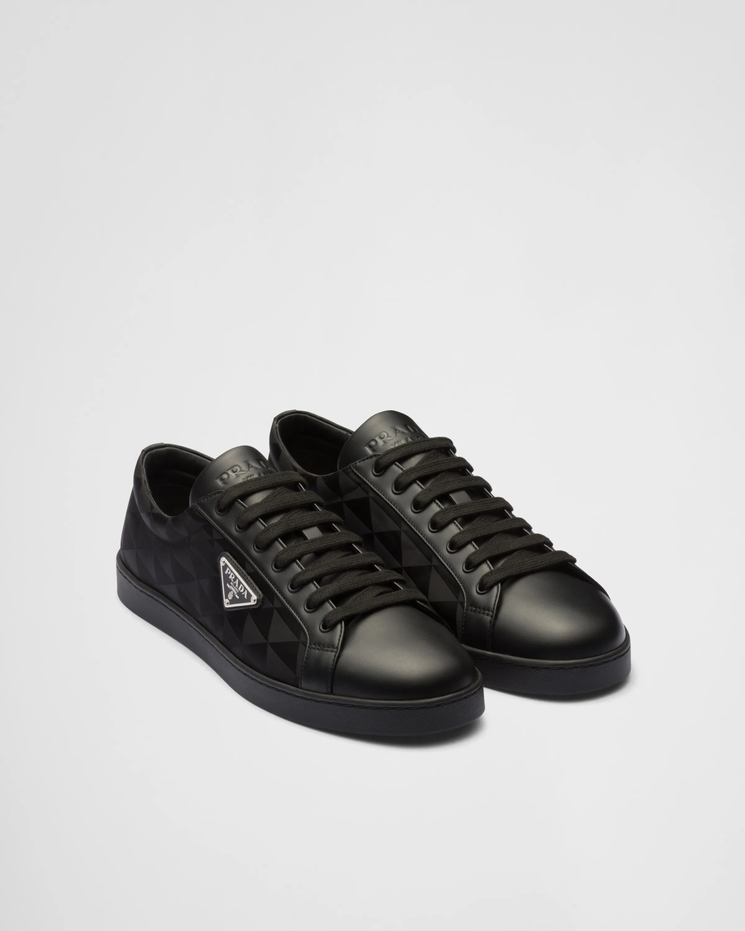 Uomo Prada Sneakers in pelle e Re-Nylon